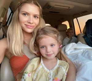 
                    Елена Перминова выходит замуж за миллиардера Александра Лебедева                