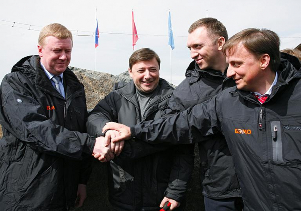 Александр Хлопонин