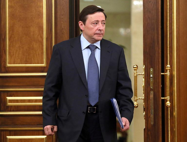Александр Хлопонин