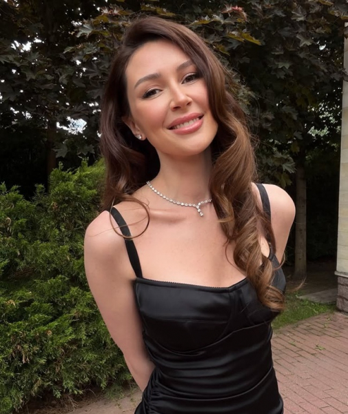 Дочь Анастасии Заворотнюк в шоке, что ее назвали тощей Дочь Анастасии Заворотнюк в шоке, что ее назвали тощей