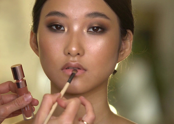 Коричневый Smoky Eyes
Коричневый Smoky Eyes