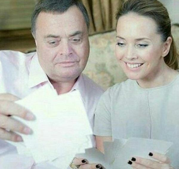 Отец Жанны Фриске на ее могиле жестко высказался о Дмитрии Шепелеве Отец Жанны Фриске на ее могиле жестко высказался о Дмитрии Шепелеве