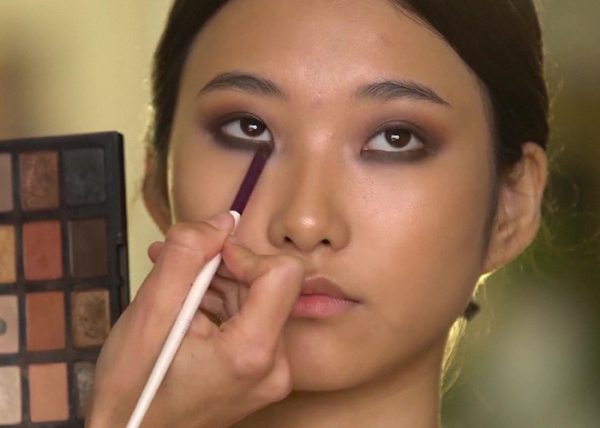 Коричневый Smoky Eyes
Коричневый Smoky Eyes