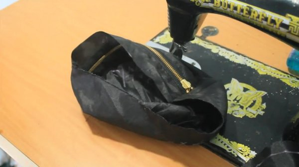 Круглая сумка крючком из трикотажной пряжи
Круглая сумка крючком из трикотажной пряжи