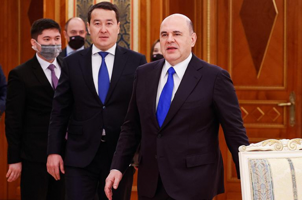 Алихан Смаилов Алихан Смаилов
