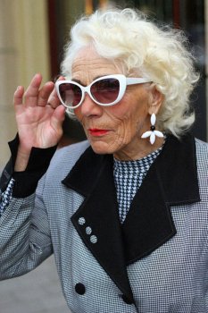 Как одеваться женщине после 70 лет
Как одеваться женщине после 70 лет