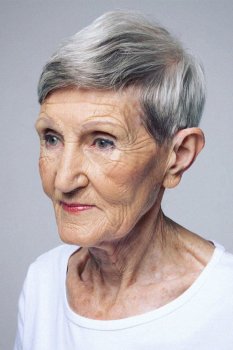 Как одеваться женщине после 70 лет
Как одеваться женщине после 70 лет
